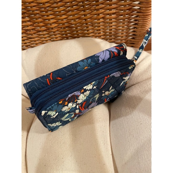 Vera Bradley RFID wallet - Picture 5 of 6